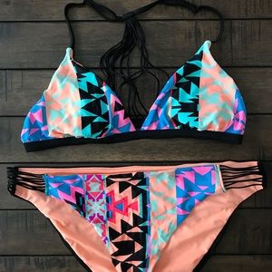 Aztec print bikini EUC!